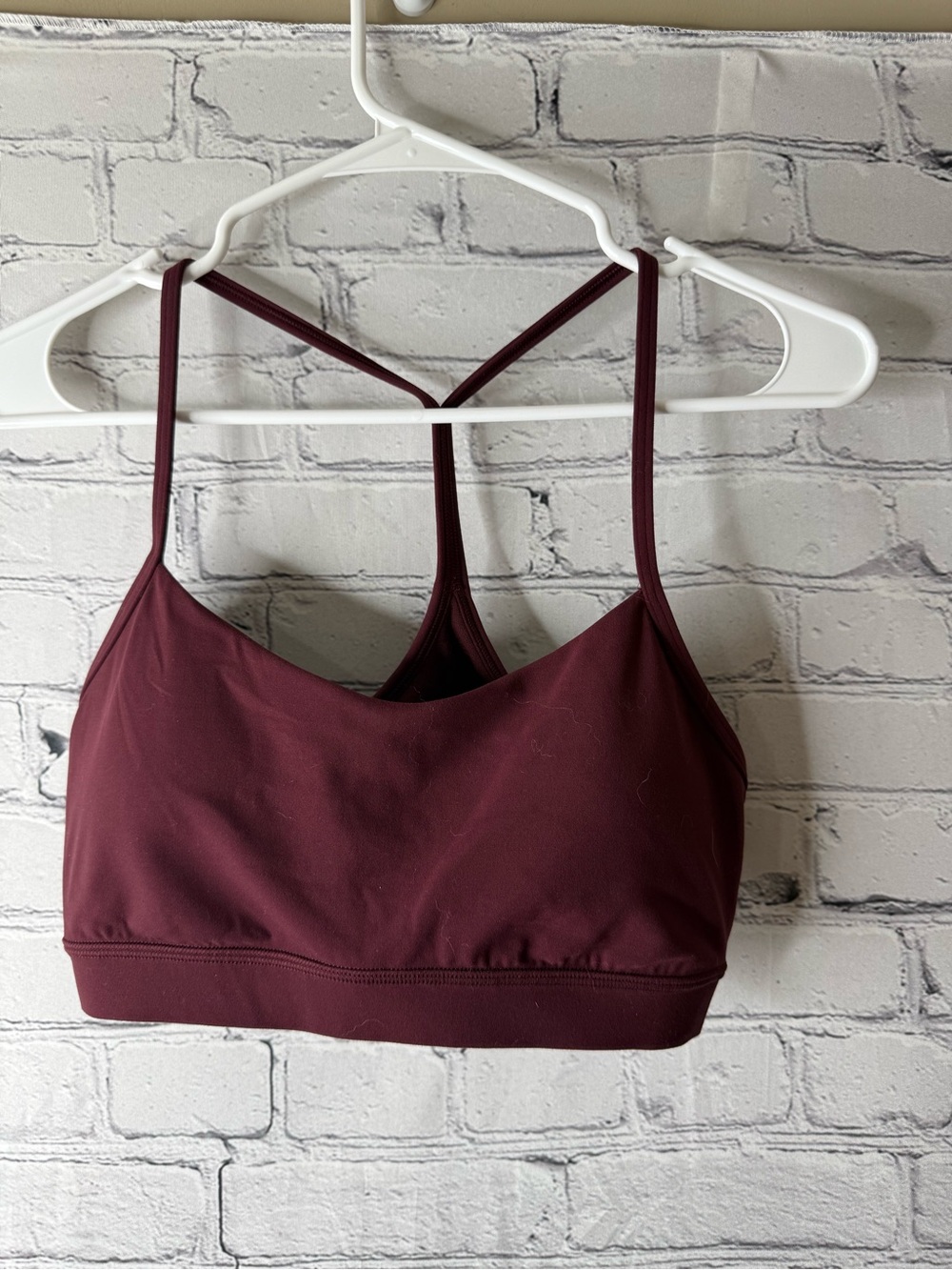 lululemon wunder train Women's Strappy Sports Bra - Burgundy size 10